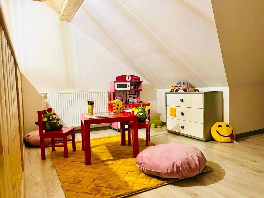 Gorska Cisza - Duzy, Komfortowy, Wyjatkowy Apartament Строне-Слёнске Экстерьер фото
